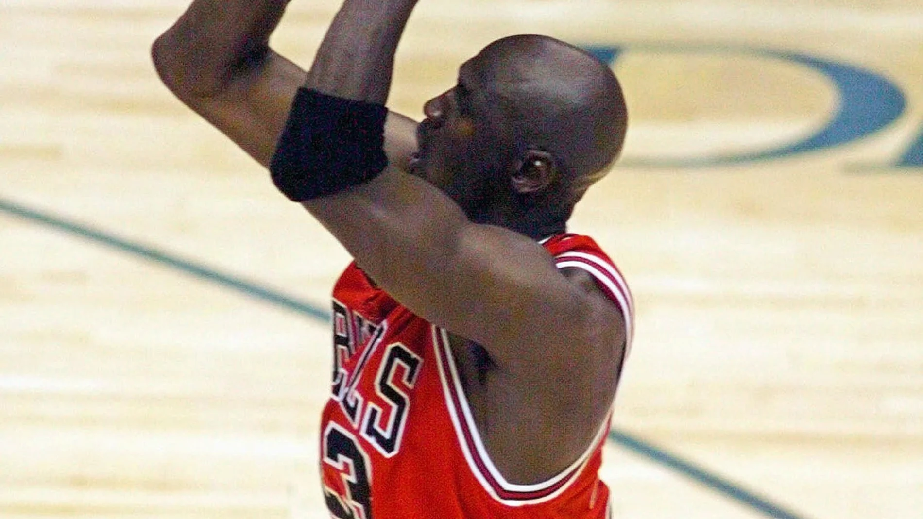 El lanzamiento de Jordan que significó el sexto anillo de los Bulls de Chicago