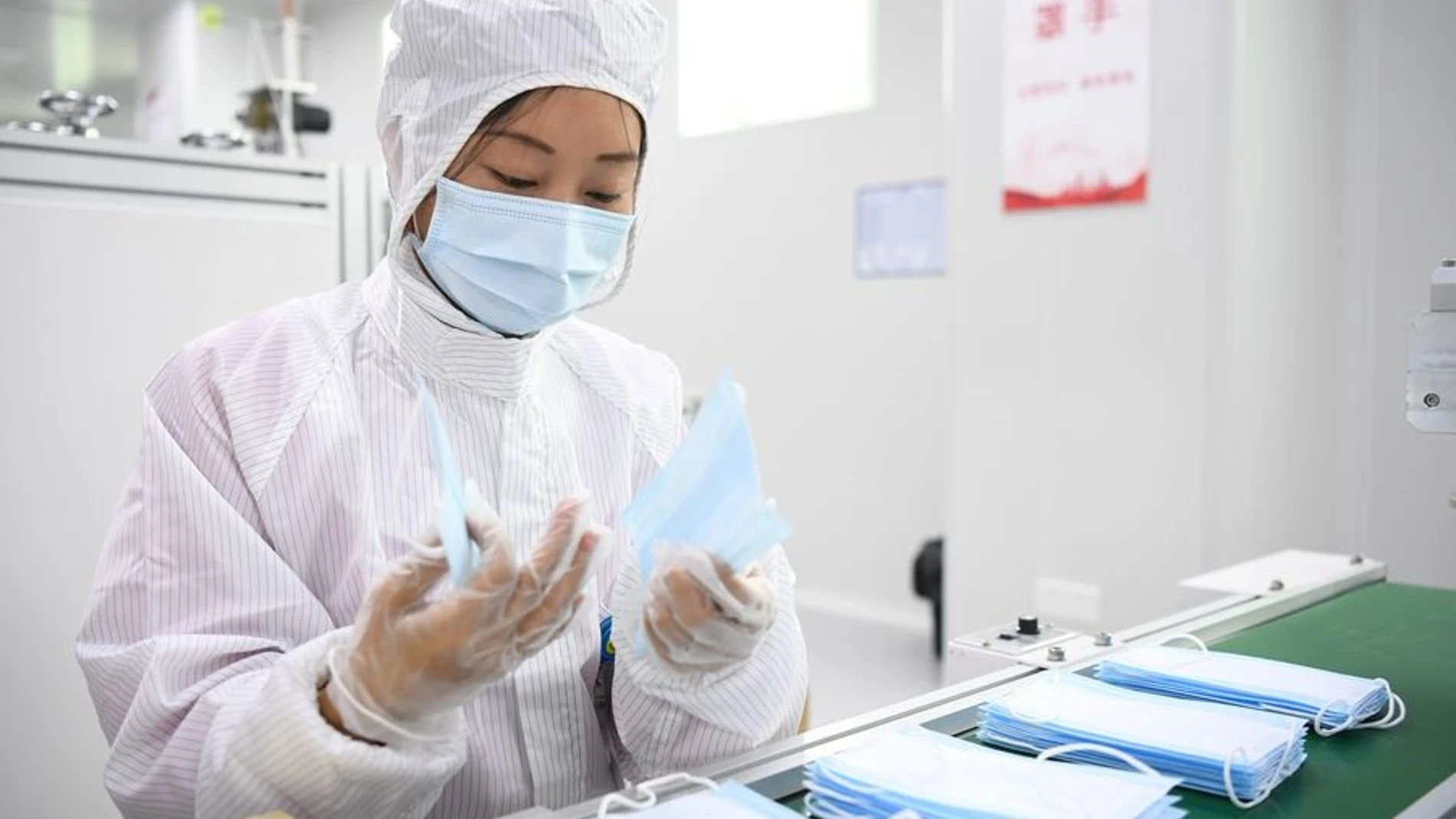 Coronavirus.- China ha exportado 50.900 millones de mascarillas y 216 millones de trajes de protección