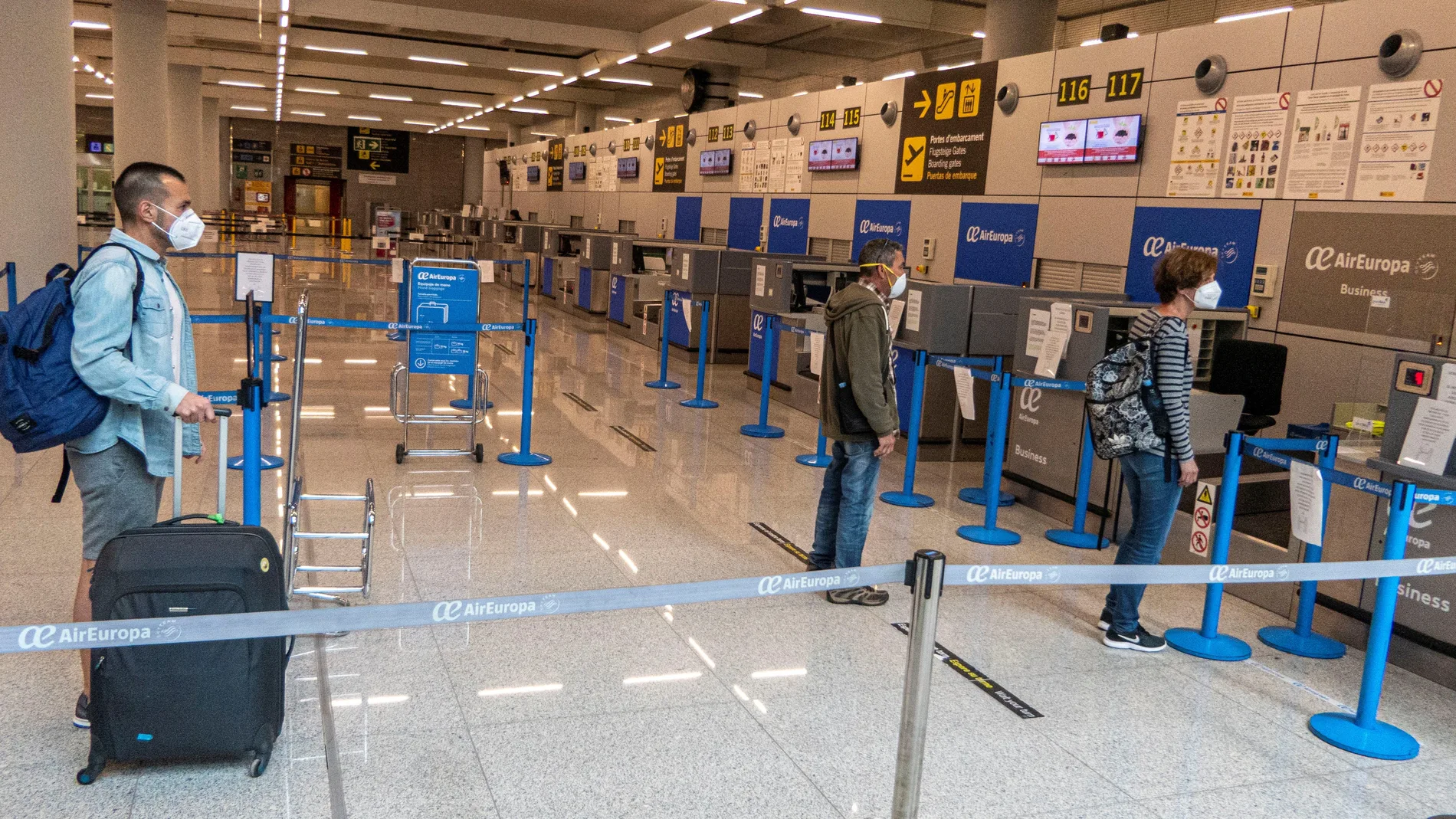 Dos pasajeros devuelto a Alemania y 7 denunciados por no justificar su viaje