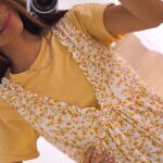 Este es el vestido midi de florecitas más buscado en la desescalada.