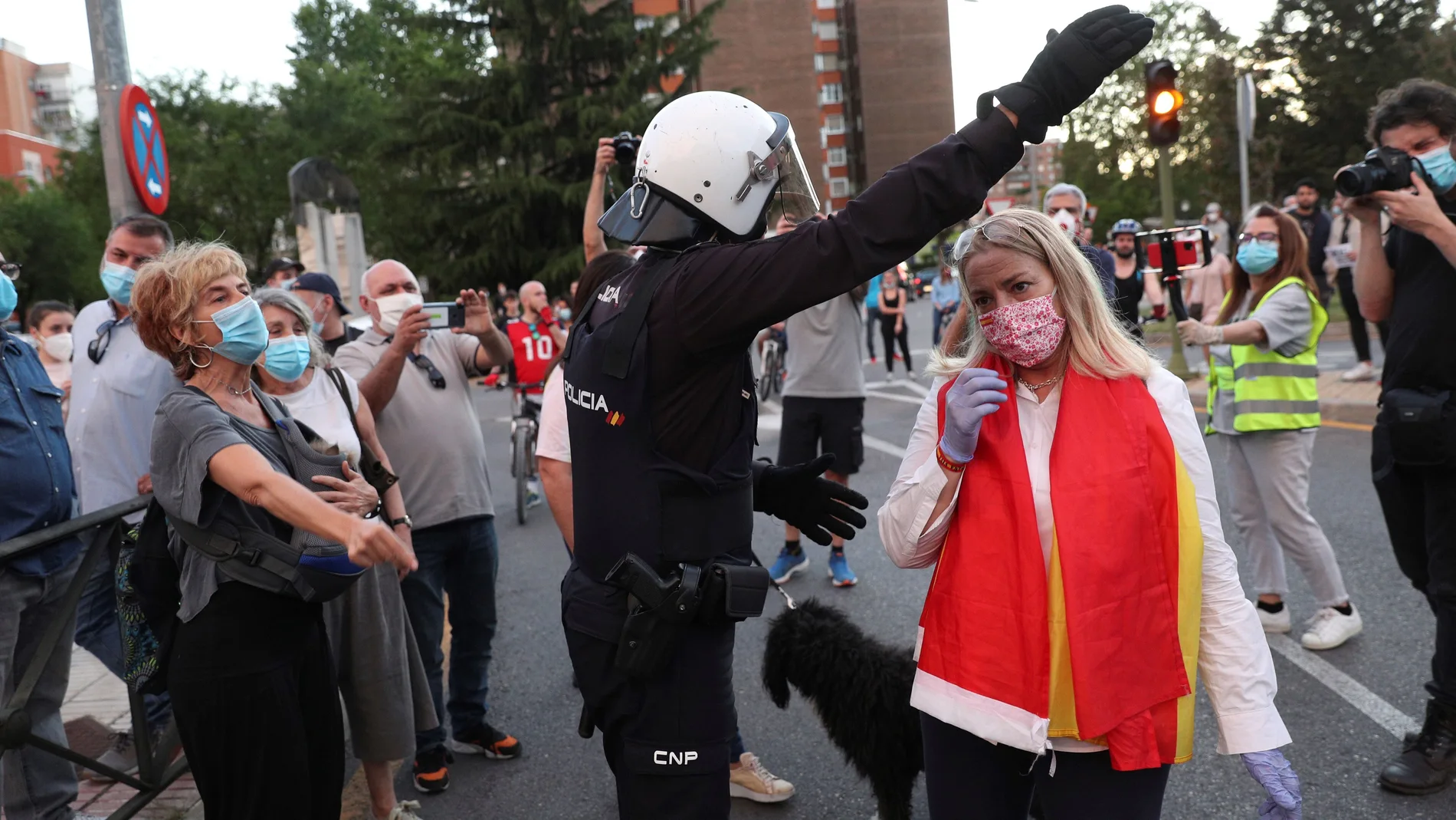 Cacerolada en contra del gobierno en Madrid
