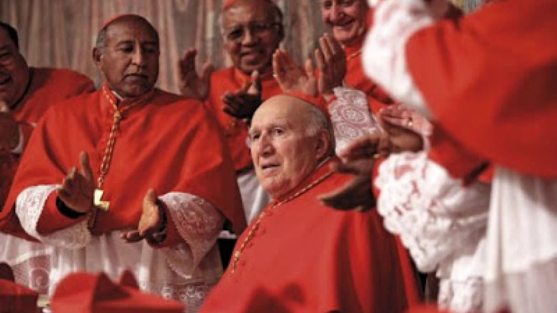 Piccoli como el pontífice de "Habemus Papam", de Nani Moretti
