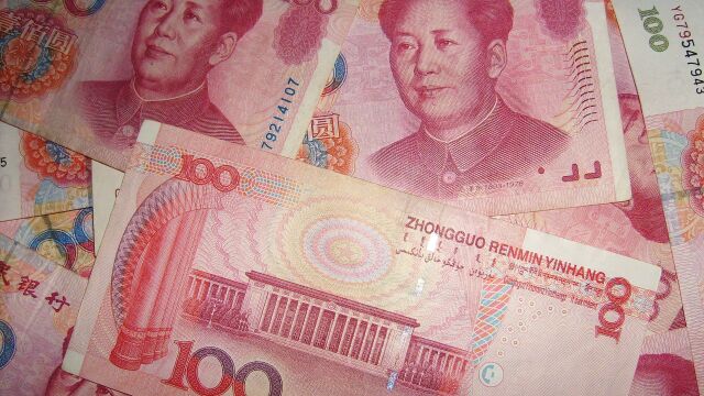 Billetes de 100 yuanes