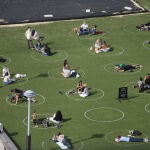 Un parque en Brooklyn, Nueva York, con las marcas de distanciamiento social19/05/2020 ONLY FOR USE IN SPAIN