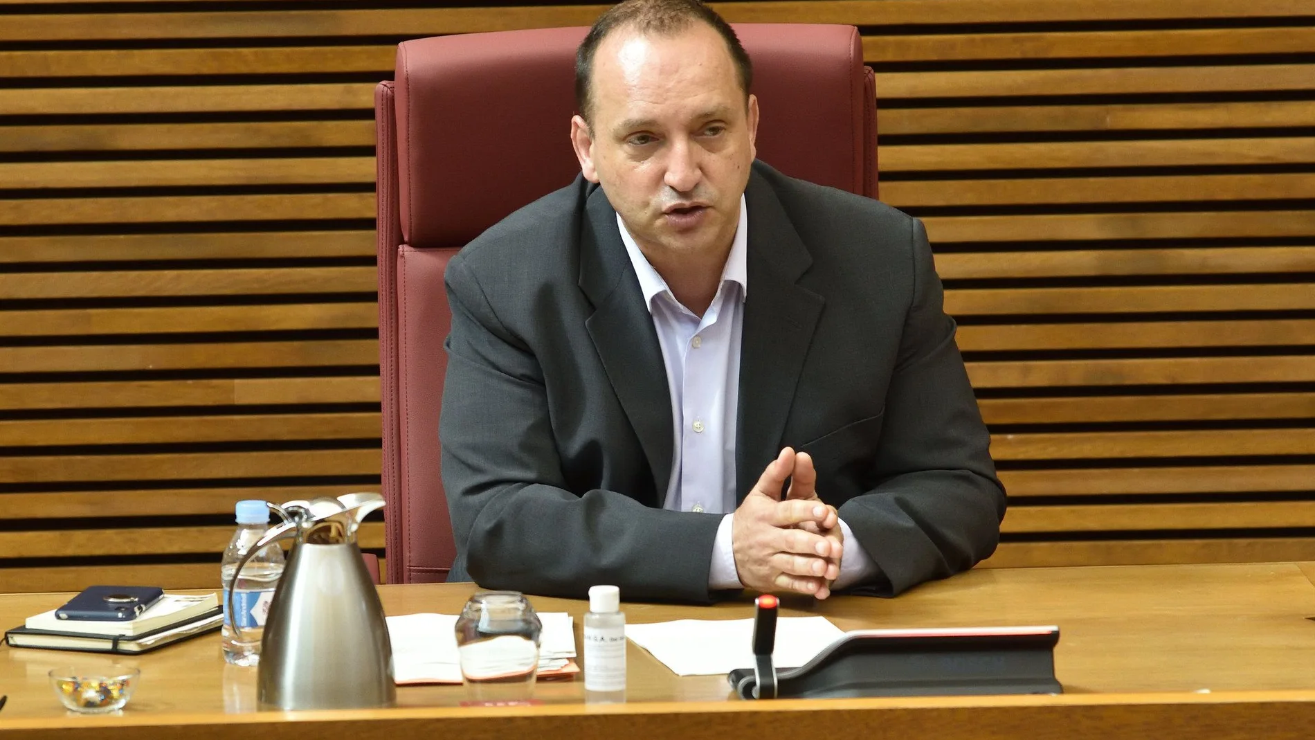 El vicepresidente segundo del Consell, Rubén Martínez Dalmau, durante su comparecencia en Les Corts