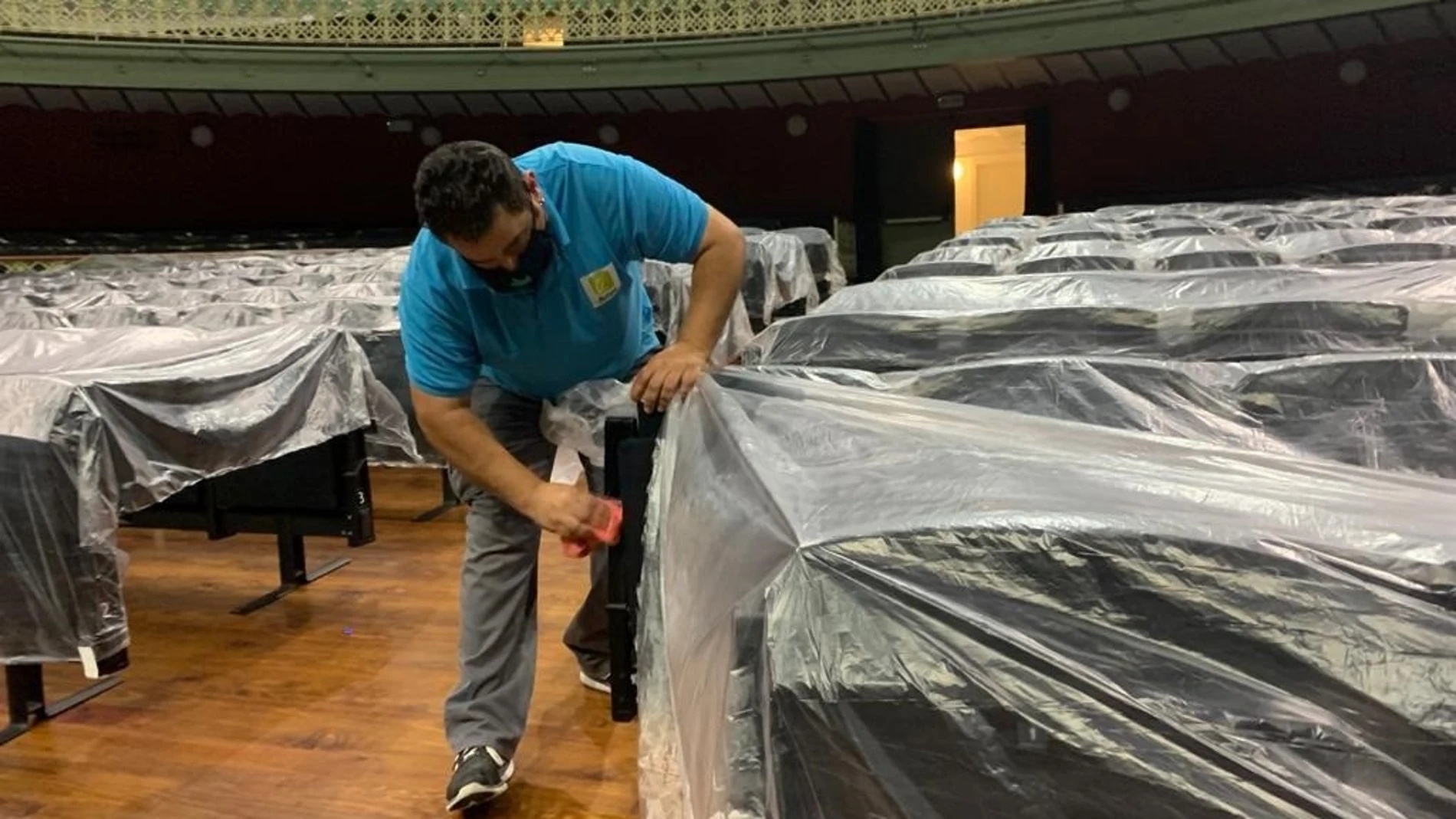 El Teatro Circo se prepara para acoger este viernes el Festival 20:01, que se retransmitirá por streaming