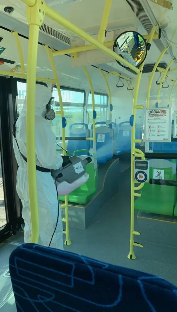 Desinfección de los autobuses de la EMT de Madrid