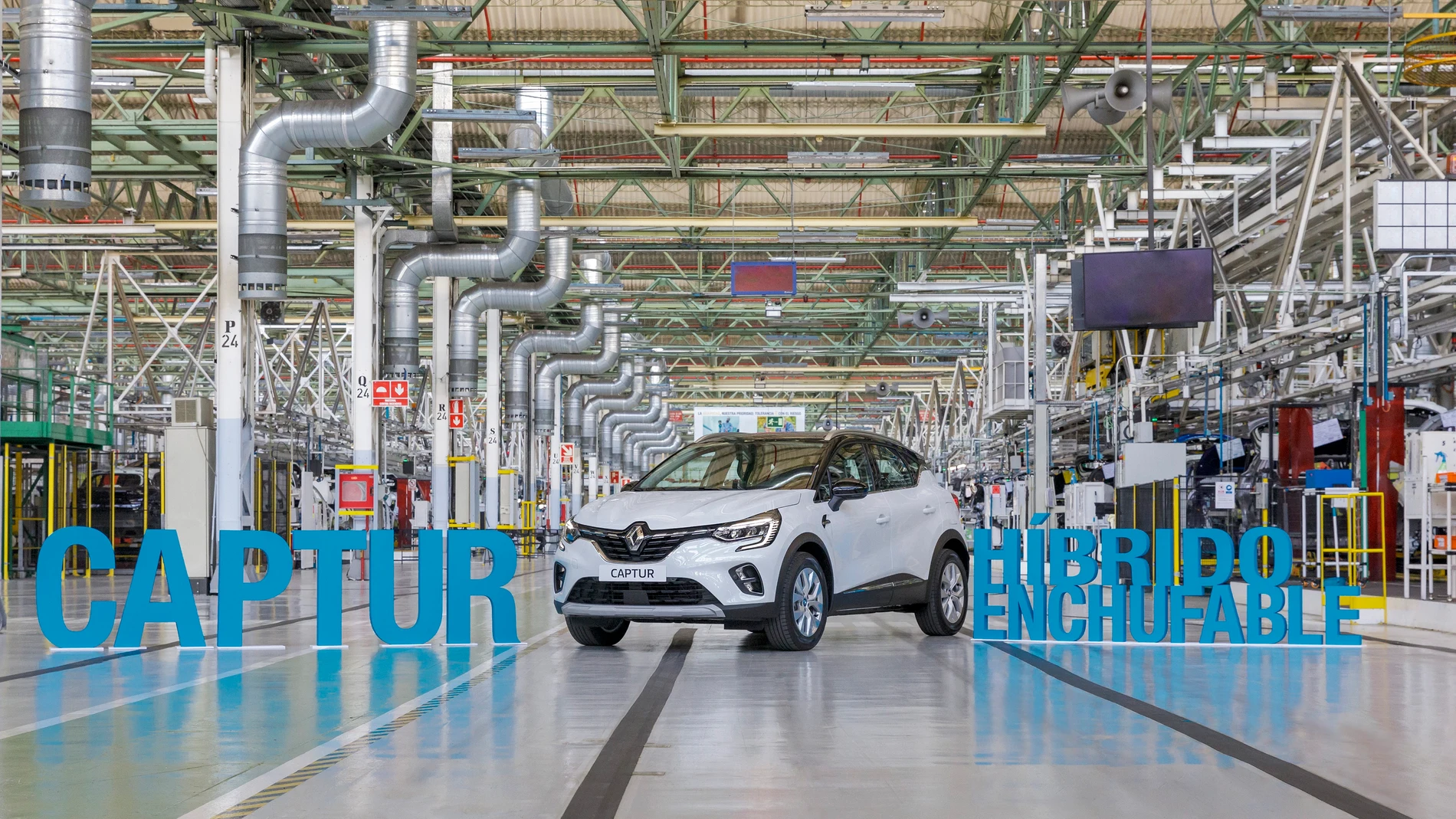 Renault inicia la producción de su primer híbrido enchufable en Valladolid, el Captur E-Tech Plug-inde