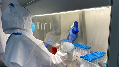 Una de las investigadoras del Laboratorio del ITACyL
