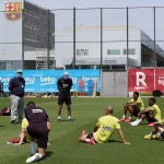 Bartomeu charla con la plantilla del Barcelona y con el entrenador, Quique Setién