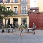 De izquierda a derecha, Iván Murillo, Francisco Bonet y Antonio Caputa, tres de los cuatro propietarios de "Gloria bendita"