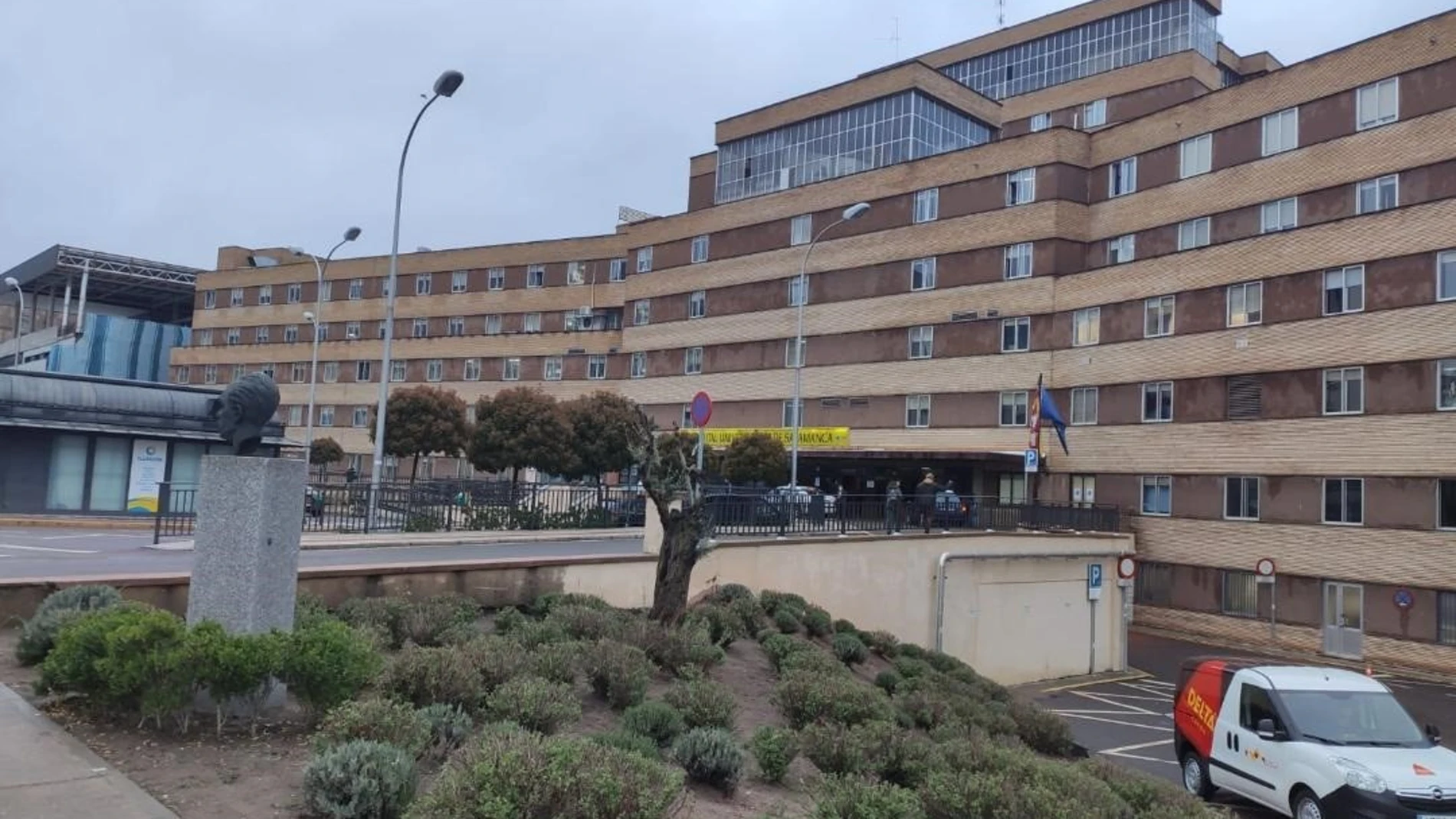 Cvirus.- Hospital de Salamanca afronta un repunte de ingresos de pacientes con enfermedades ajenas a la COVID-19