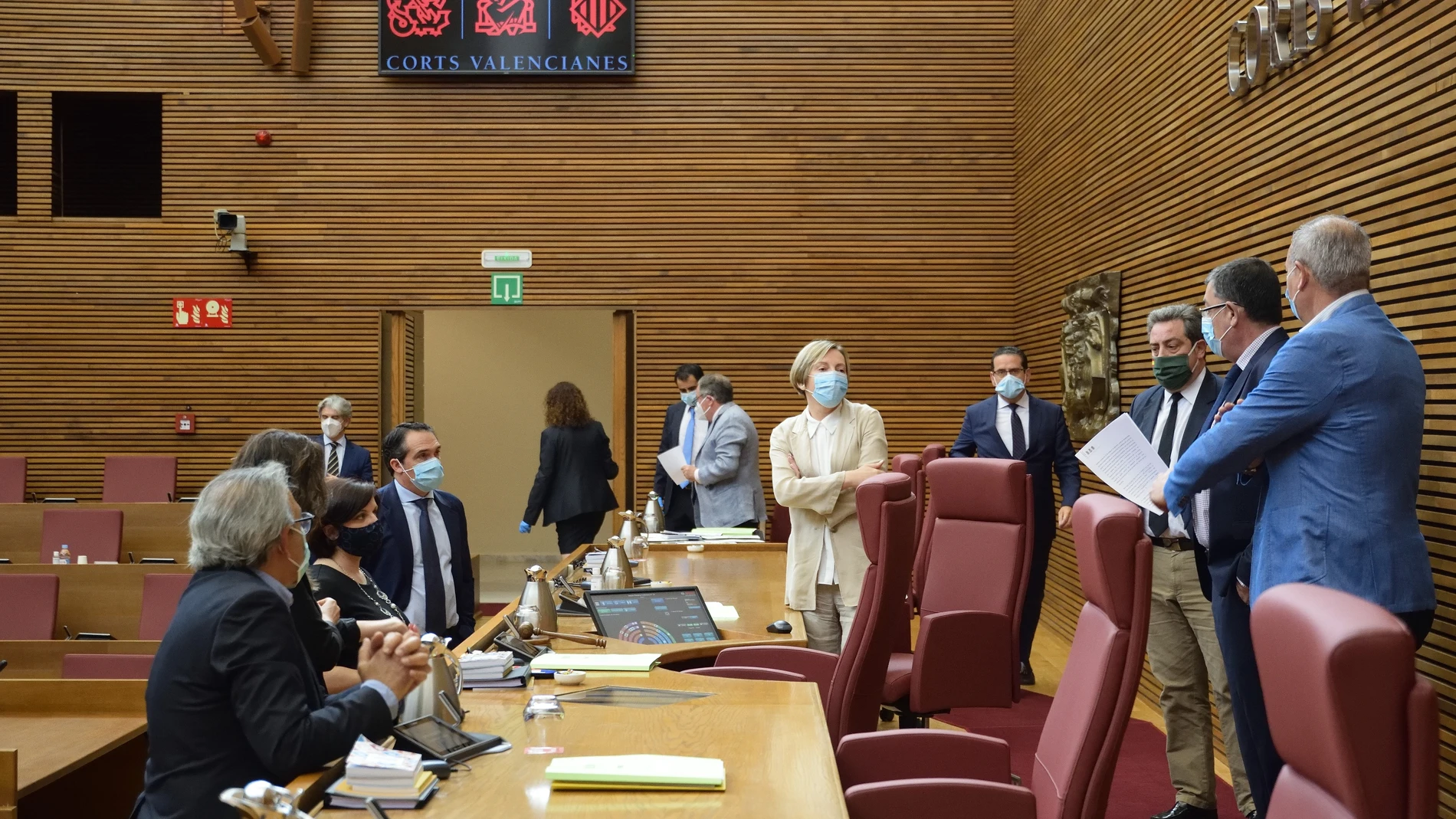 La votación de la nueva Ley del Juego se retrasa al jueves tras un tenso debate en Les Corts