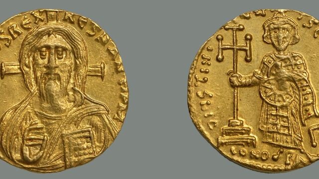 Justiniano II (a la derecha) fue el primero en acuñar moneda con imágenes de Cristo