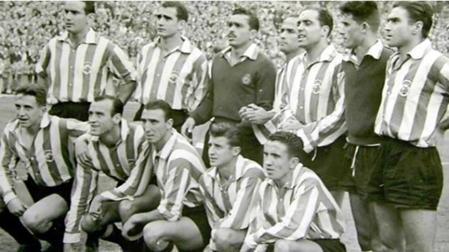 Imagen del primer partido de fútbol televisado en España en 1954