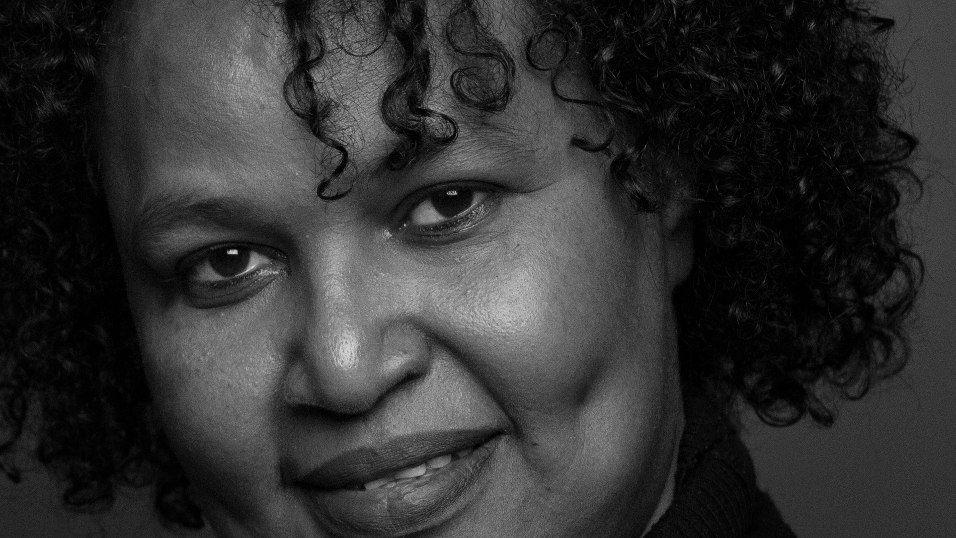 ASHA ISMAIL, Presidente de Save a Girl Save a Generation