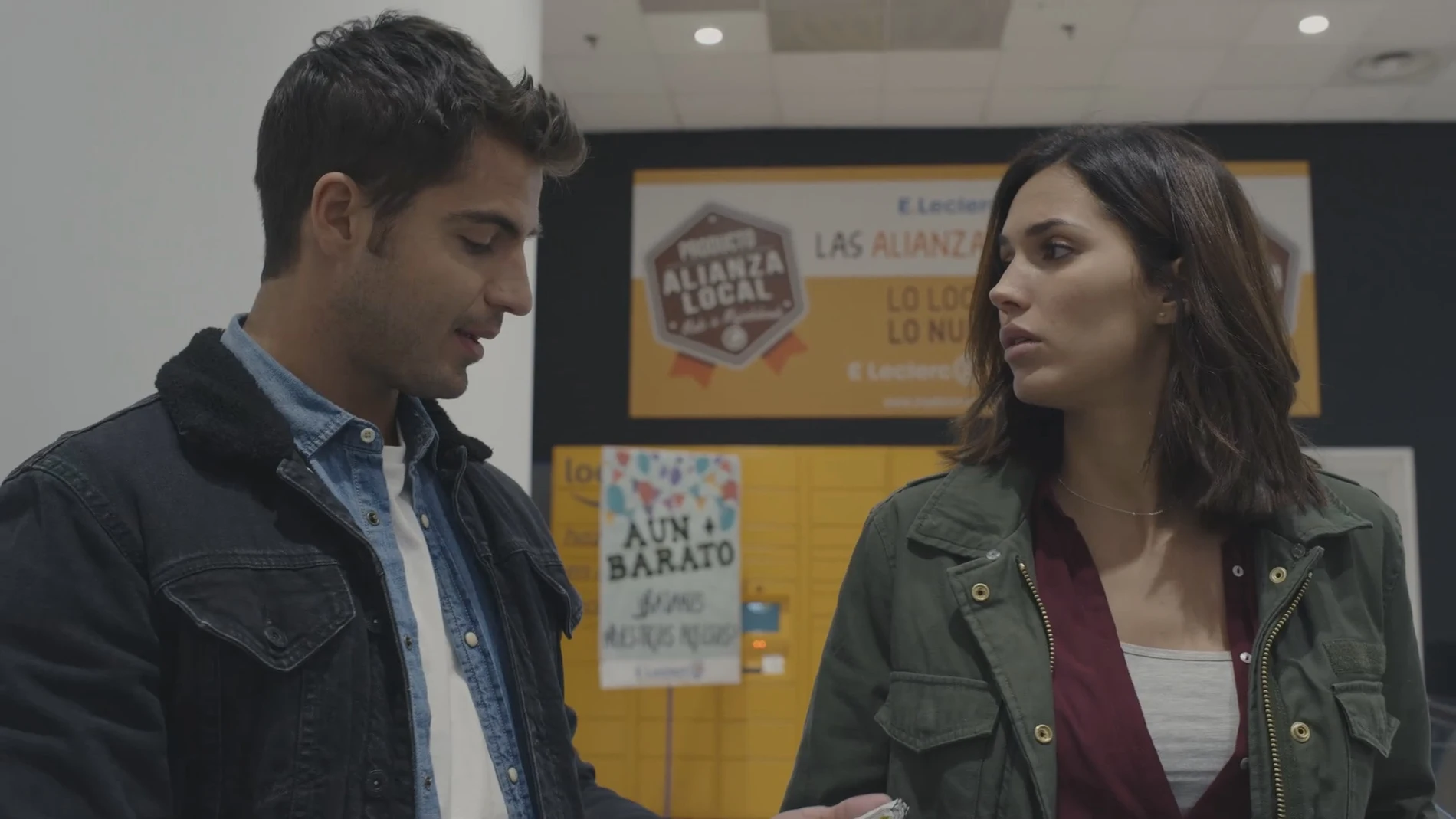 Maxi Iglesias y Michelle Calvó en "Desaparecidos. La serie"