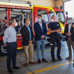 El presidente de la Diputación de Valladolid, Conrado Íscar, acude a la presentación en Tordesillas de los cuatro nuevos vehículos de bomberos