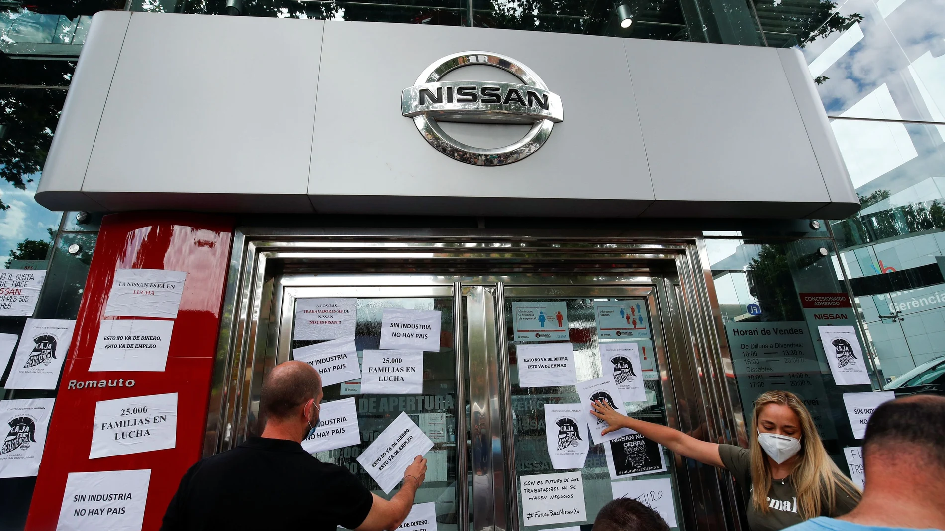 Protest against the closure of the Nissan factory in Barcelona