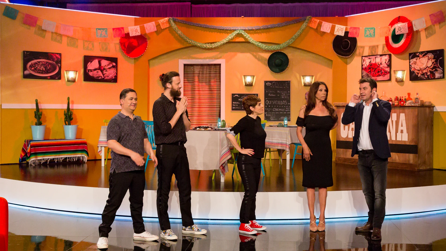 Arturo Valls (dcha.) presenta "Improvisando", nuevo programa de Antena 3