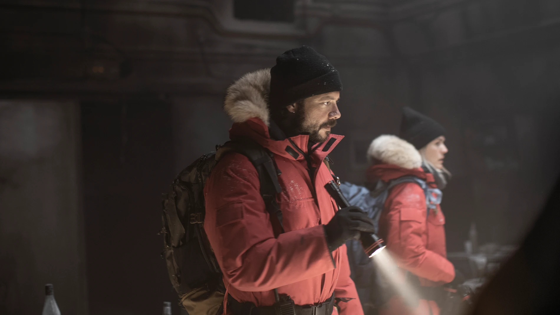 Álvaro Morte, uno de los protagonistas y parte del elenco internacional de la miniserie «The head»