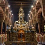 La custodia de Arfe recorrerá en procesión claustral el interior y el Patio de los Naranjos