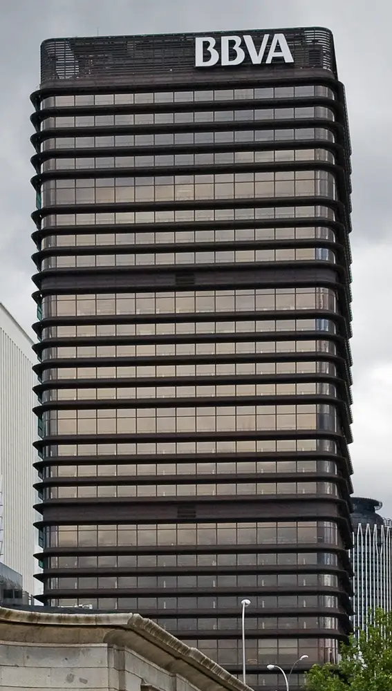 Edificio del Paseo de la Castellana 81 (BIC) fue la antigua sede del Banco de Bilbao. Finalizado en 1981, su arquitecto, Sáenz de Oiza