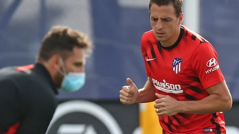 Santiago Arias entrenando con el Atlético de Madrid.