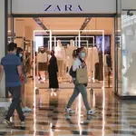  Tres mujeres acaban en urgencias tras una pelea en los probadores de Zara