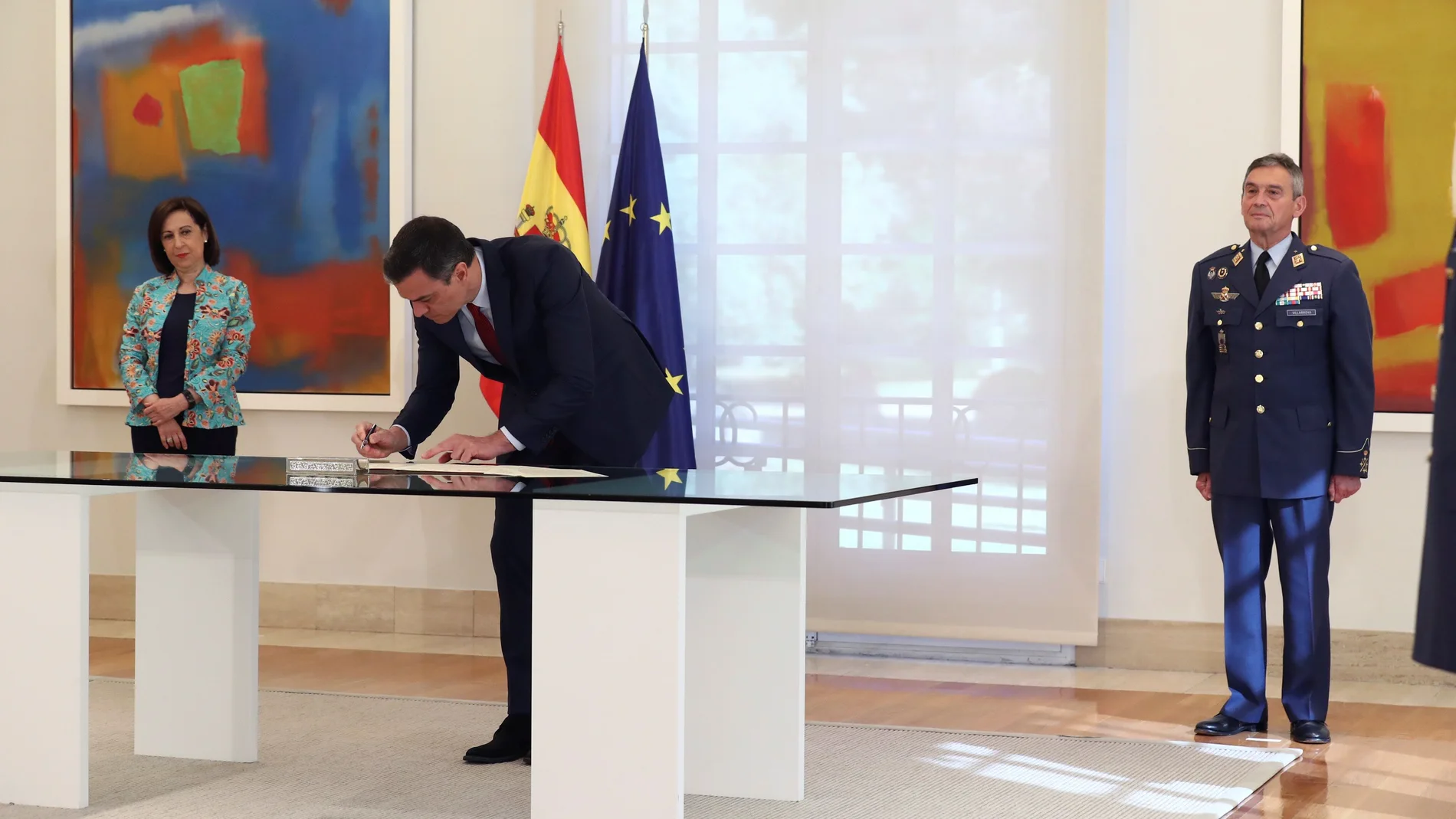 Sánchez firma la nueva Directiva que fija el rumbo de la Defensa Nacional