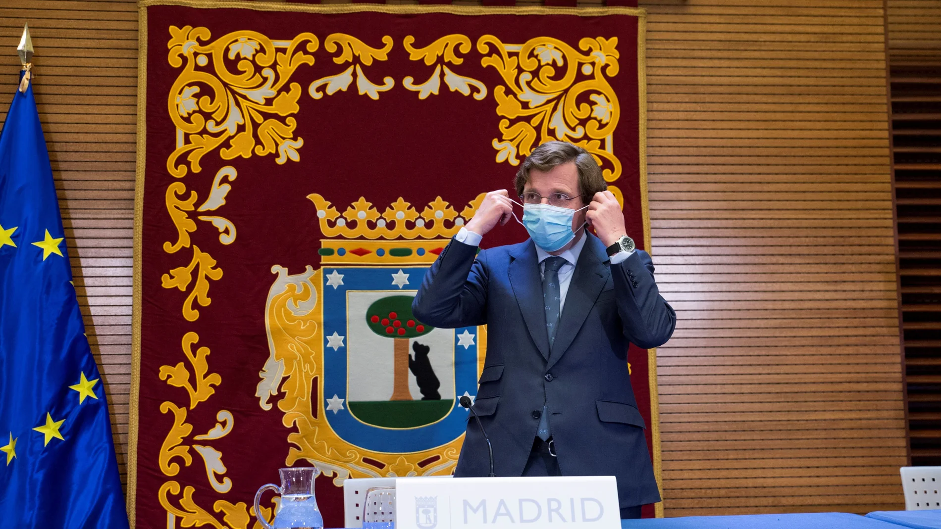 El alcalde de Madrid, Jose Luis Martínez-Almeida, antes de la rueda de prensa posterior a la Junta de Gobierno, este jueves