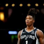 Lonnie Walker IV, jugador de San Antonio Spurs.