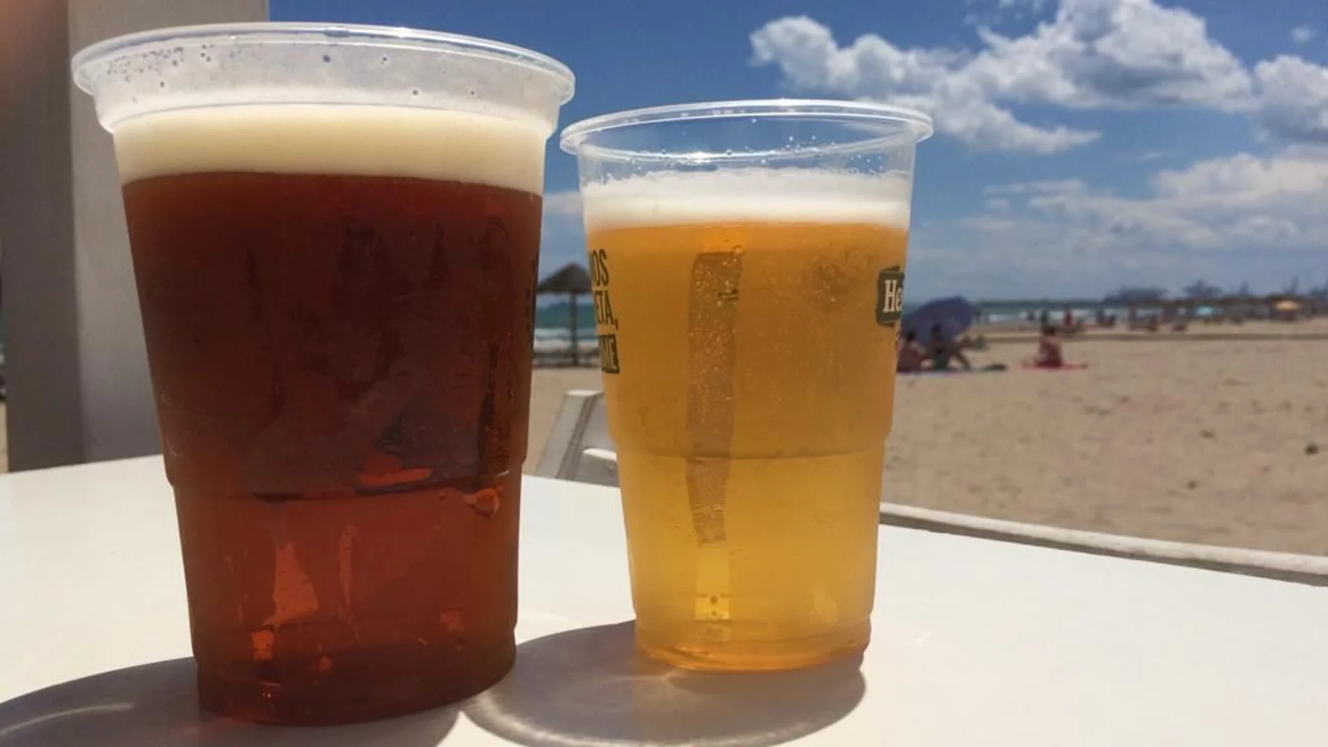 El terraceo se ha convertido en un imperio en el que jamás se pone el sol: almuerzos, cafés, aperitivos, vermús, sobremesas, tardeo y cenas