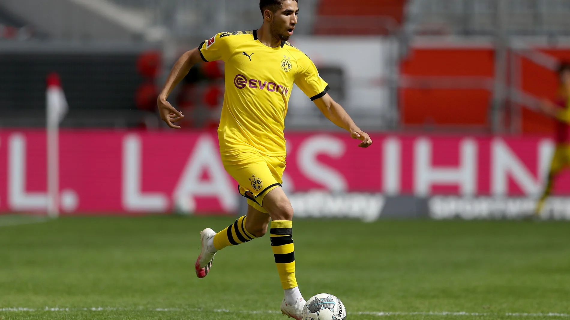 Fortuna Duesseldorf vs Borussia Dortmund