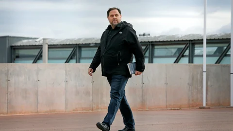 El exvicepresidente de la Generalitat Oriol Junqueras, condenado a 13 años de cárcel por sedición, en una de las salidas de prisión para dar clases en una universidad catalana