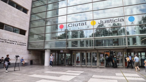 Fachada de la Ciudad de la Justicia de Valencia