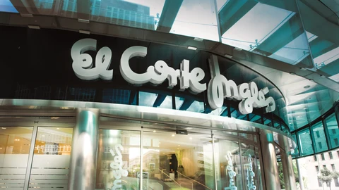 Acceso de uno de los grandes almacenes de El Corte Inglés