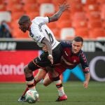 GRAFCVA52 VA50LENCIA, 21/06/2020.-Kondogbia con el Valencia. EFE/ Biel Aliño