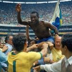 Pelé celebra la victoria en el Mundial 70