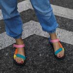 Estas son las sandalias de velcro que están arrasando este verano.