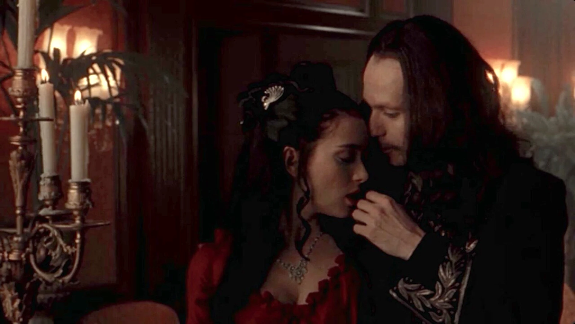 Gary Oldman y Winona Ryder protagonizaron la versión de Drácula realizada por Coppola