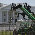  Trump envía a la Guardia Nacional para proteger las estatuas