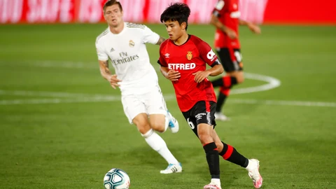Takefusa Kubo con el Mallorca frente al Real Madrid.