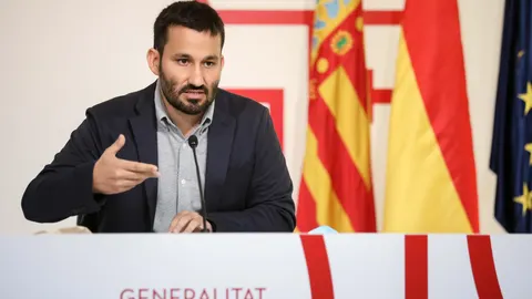 El conseller de Educación, Vicent Marzà, durante una rueda de prensa posterior al pleno del Consell