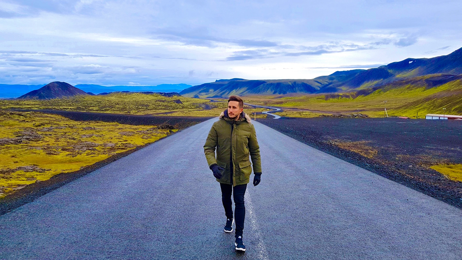 Islandia es la última gran maravilla de la naturaleza que redunda en Europa, un país verde con muchísimas peculiaridades