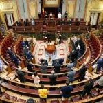 Minuto de silencio en uno de los homenajes que realizó el Congreso en el Día de las víctimas