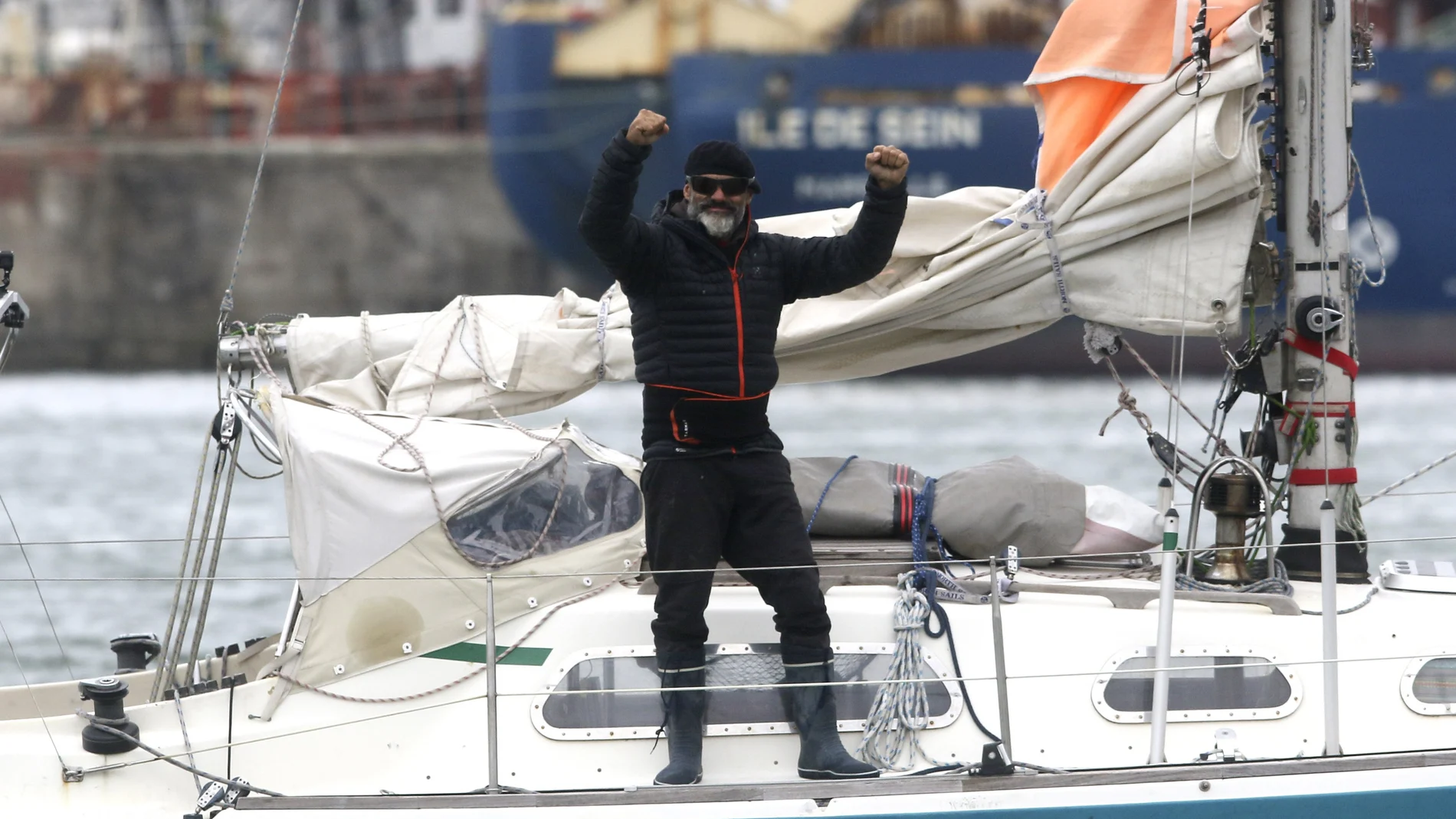 Juan Manuel Ballestero llega a Mar del Plata, Argentina, después de estar 85 días en mar abierto
