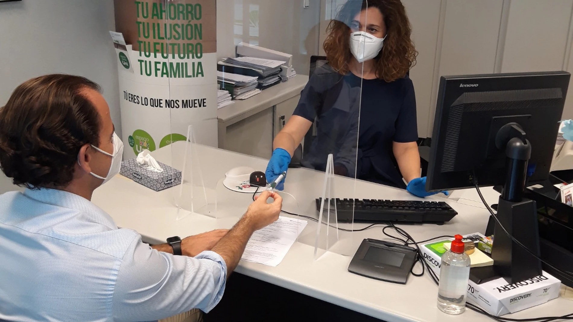 Coronavirus.-Unicaja apoya a empresas y particulares con 10.000 operaciones de financiación y 13.700 moratorias