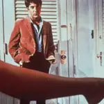 Dustin Hoffman y la pierna de Anne Bancroft, imagen icónica de los 60