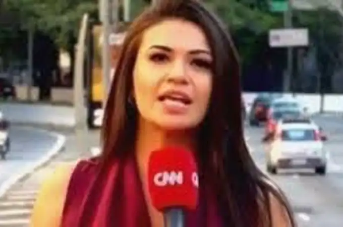 ¡Que susto! A una periodista brasileña le atracan en directo
